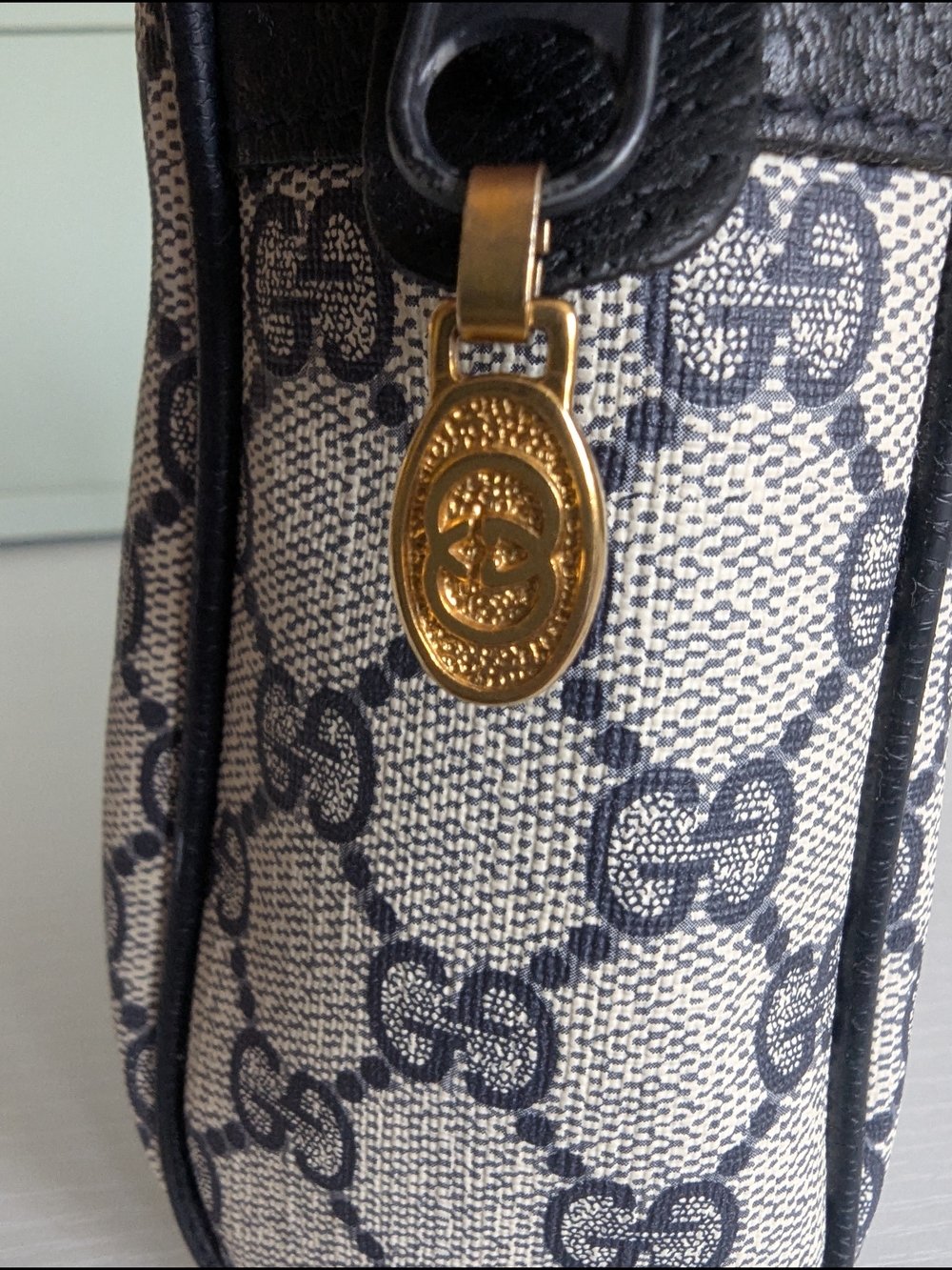 Gucci Ophidia GG Canvas Cosmetic Pouch in Navy/Red - Picture 3 of 15